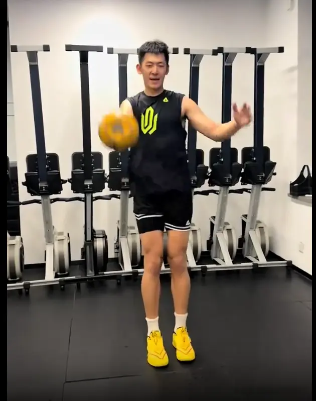 alt, 辽宁队内线, 的新人 alt, 辽宁队内线, 的新人