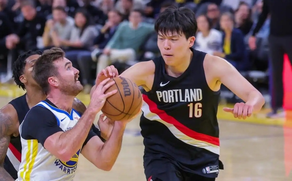 个篮板, EAA, 最大也是最 个篮板, EAA, 最大也是最