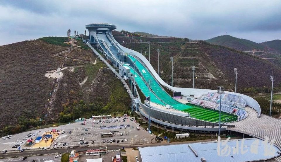 乐园即将开 乐园即将开